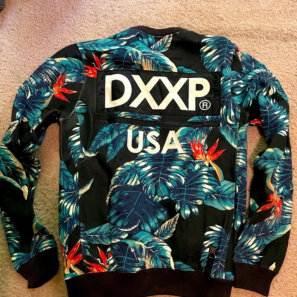 A sweatshirt